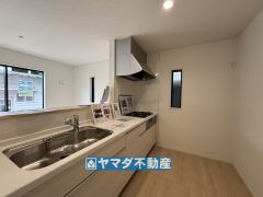 キッチンからご家族との会話ができますね。