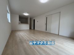 広々とした20帖のリビング