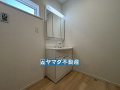 三面鏡タイプの洗面台