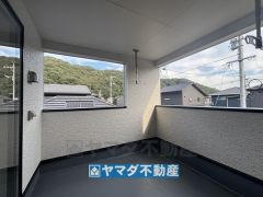 屋根があるので急な雨でも安心ですね