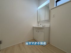 三面鏡タイプの洗面台