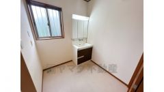 三面鏡タイプの洗面台