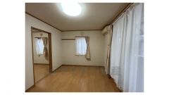 2階洋室南東側7.2帖のお部屋です