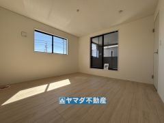 2階洋室8帖のお部屋です。