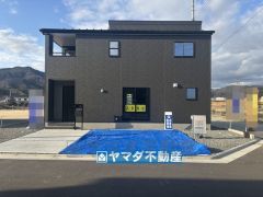 3号棟ケイミュー外壁は汚れが付きにくい効果を併せ持つ特徴があります。