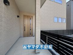 玄関ポーチ
