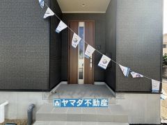 玄関横にはポストが設置