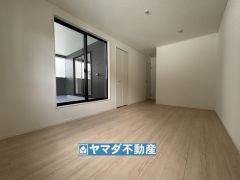 2階洋室8.2帖のお部屋にはWICがあります。