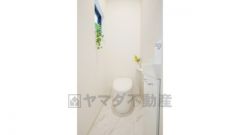 丸みのあるタンクレストイレ