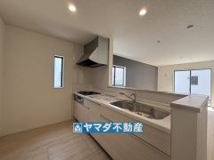 キッチンからご家族との会話ができますね。