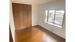 2階洋室6帖のお部屋です