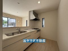キッチンからご家族との会話ができますね。