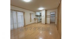 南側の窓からお庭が見えます