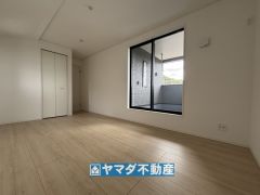 2階洋室のお部屋です。