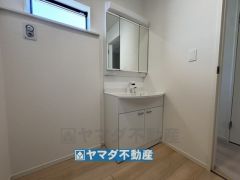 三面鏡タイプの洗面台