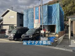 2号棟ケイミュー外壁は汚れが付きにくい効果を併せ持つ特徴があります。