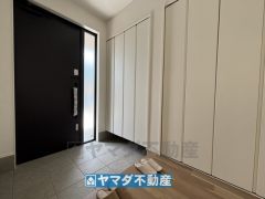 内玄関には大容量のシューズボックス