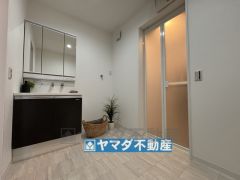 三面鏡タイプの洗面台