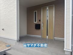 広々とした玄関