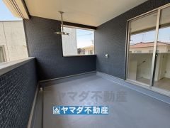 屋根があるので急な雨でも安心ですね