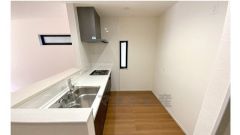 キッチンからご家族との会話ができますね。