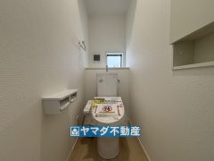 お掃除ラクラク節水トイレ