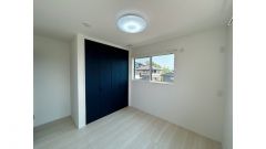 3階洋室5帖のお部屋です。