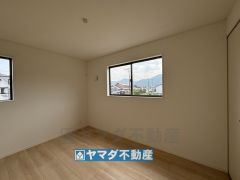 2階洋室6帖のお部屋です