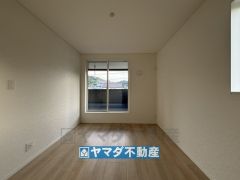 2階洋室のお部屋です