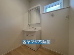 三面鏡タイプの洗面台