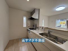 キッチンからご家族との会話ができますね。