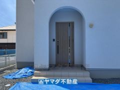 アーチ型の可愛い玄関