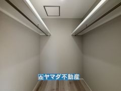2階洋室7帖のウォークインクローゼット