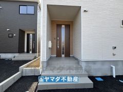 玄関横にはポストがあります。