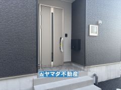 玄関横にはポストがあります