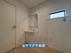 三面鏡タイプの洗面台