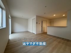 18.5帖のリビングには収納スペースがあります