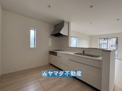 キッチンからご家族との会話ができますね。