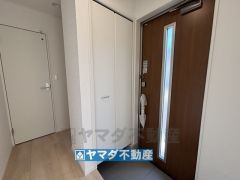 玄関にはシューズボックスがあります