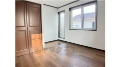 洋室5.2帖のお部屋です