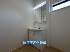 三面鏡タイプの洗面台
