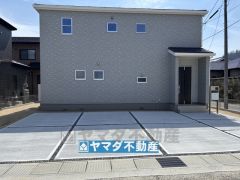 1号棟ケイミュー外壁は汚れが付きにくい効果を併せ持つ特徴があります。