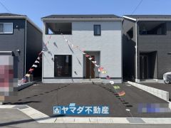 9号棟外壁材に施された親水コーティングは汚れが付きにくい効果を併せ持つ特徴があります。