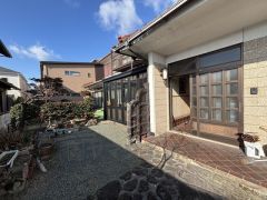 広々玄関ポーチ