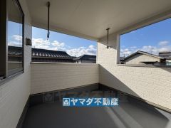 屋根があるので急な雨でも安心ですね