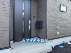 玄関横にはポストが設置