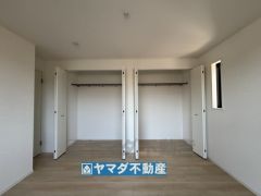 2階洋室7.25帖のお部屋です。