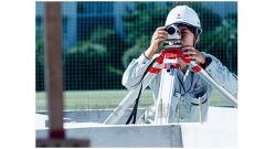 マイスター認定・地盤調査を外部機関に委託して実施。 その調査データに基づいて地盤改良(補強)工事を行います。