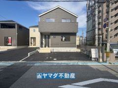 3号棟ケイミュー外壁は汚れが付きにくい効果を併せ持つ特徴があります。