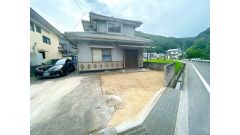 内外装リフォーム中　現地外観写真